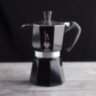 Гейзерная кофеварка Bialetti Moka Express Black 6 порций